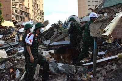 Đoàn Việt Nam đưa 11 nạn nhân động đất tại Venezuela ra khỏi đống đổ nát