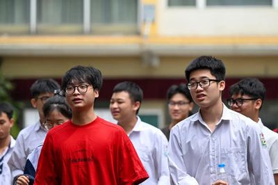 TPHCM đứng thứ 2 toàn quốc về điểm trung bình môn Toán, đứng thứ 3 môn Tiếng Anh
