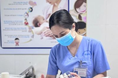 Cứu sống trẻ sơ sinh 3 ngày tuổi mắc cùng lúc teo thực quản và dị tật tim