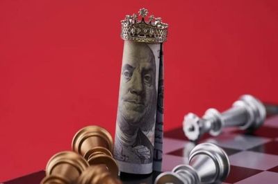 Các Ngân hàng trung ương 'gõ cửa' Euro và Nhân dân tệ nhằm giảm phụ thuộc vào đồng USD