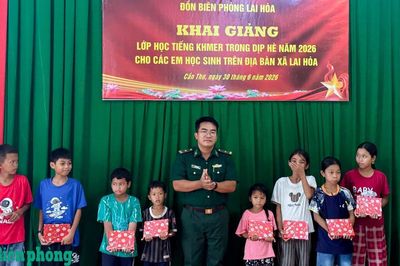 Khai giảng lớp dạy tiếng Khmer dịp hè cho học sinh khu vực biên giới biển