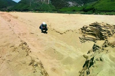 Chủ tịch Đà Nẵng yêu cầu kiểm tra, xử lý tình trạng khai thác cát trái phép trên sông Thu Bồn