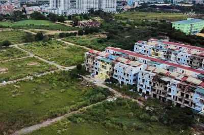Có sổ đỏ 35 năm, người phụ nữ bất ngờ nghe xã thông báo giấy tờ không hợp lệ
