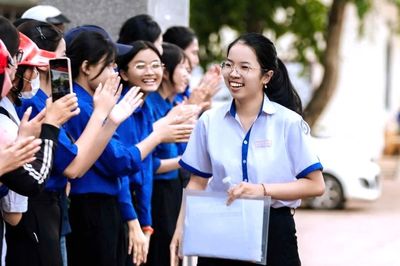 Nữ thủ khoa khối B00 duy nhất ở Đắk Lắk đạt 3 điểm 10, mơ thành bác sĩ