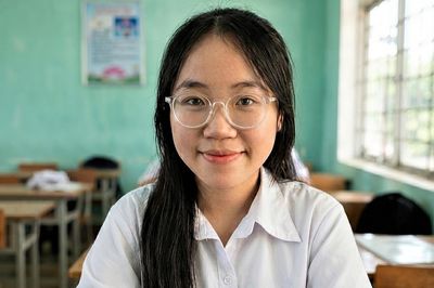 Nữ sinh thủ khoa nhiều tổ hợp ở Đà Nẵng chia sẻ 3 lần vỡ òa khi xem điểm thi