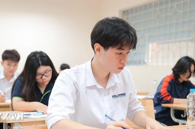 Điểm thi tốt nghiệp THPT 2026: Phân hóa tốt hơn, điểm chuẩn đại học dự kiến giảm