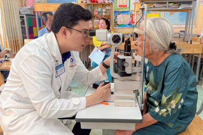 Làm sao để theo dõi sức khỏe trọn đời trên ứng dụng Công dân số Thành phố?