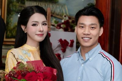 Vợ Văn Thanh chia sẻ hình ảnh trước khi can thiệp thẩm mỹ