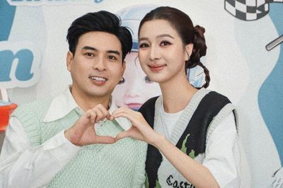 Vợ kém Hồ Quang Hiếu 17 tuổi mang bầu sau 1 năm cưới