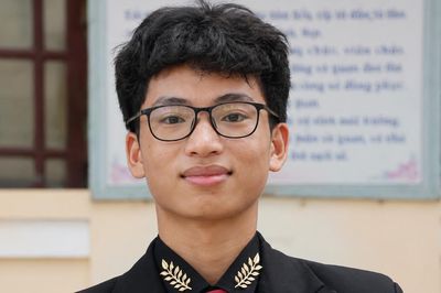 Thủ khoa đạt điểm tuyệt đối 30/30 khối A00 không 'chạy đua' luyện đề