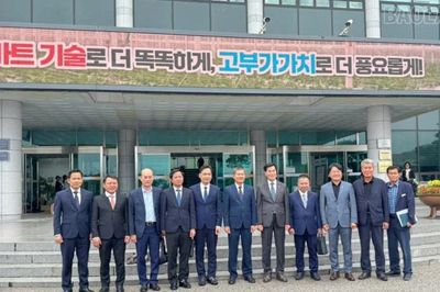 Đoàn đại biểu tỉnh Lào Cai thăm, chào xã giao Thị trưởng thành phố Gimhae, Hàn Quốc