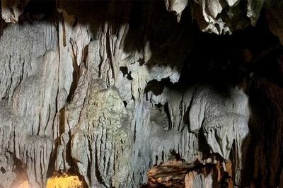 Huyền ảo động Phong Sơn