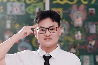 Trường THPT Yên Lạc dẫn đầu khối không chuyên, có đồng thủ khoa và thủ khoa khối A00 của tỉnh