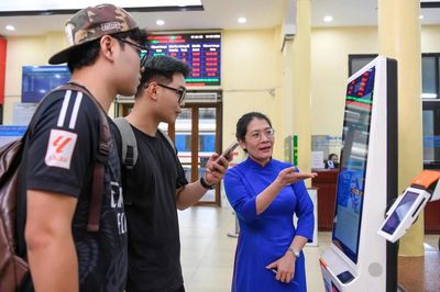 Đường sắt tiếp tục giảm giá vé nhiều đoàn tàu đến giữa tháng 8
