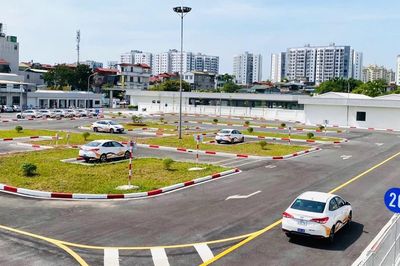 Hà Nội sửa đổi 8 thủ tục, bãi bỏ 4 thủ tục hành chính lĩnh vực đường bộ
