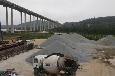 Nghệ An: Xăng dầu giảm, giá vật liệu xây dựng tại mỏ vẫn ở mức cao