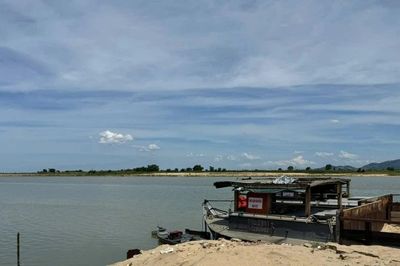 Đà Nẵng xử lý nghiêm khai thác cát trái phép trên sông Thu Bồn