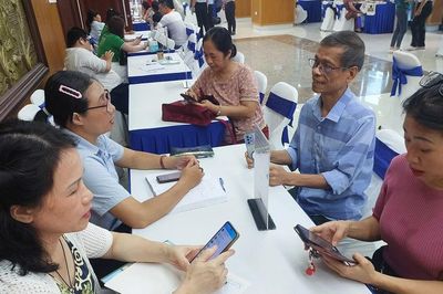Mong muốn tiếp tục cống hiến, lao động cao tuổi gặp không ít rào cản