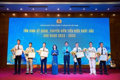 VIMC tôn vinh tập thể, cá nhân tiêu biểu: Lấy yếu tố con người làm gốc, hướng đến phát triển bền vững