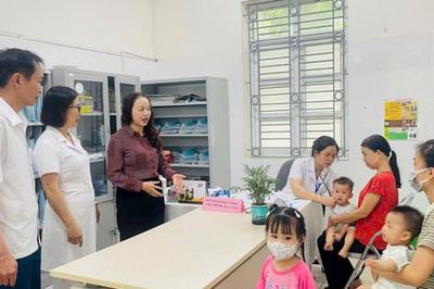 Xã Ô Diên khởi động chương trình khám sức khỏe toàn dân từ nhóm trẻ em dưới 6 tuổi