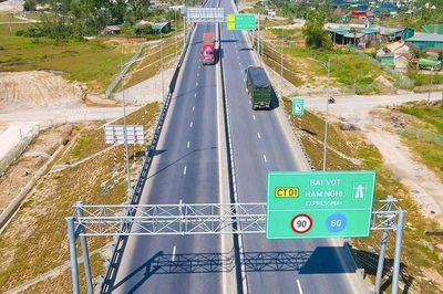 Cao tốc Bắc - Nam đoạn qua Hà Tĩnh dự kiến thu phí từ giữa tháng 7