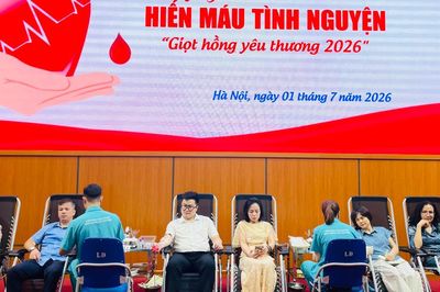 Cán bộ, viên chức Cơ quan Bộ Y tế tham gia hiến máu tình nguyện