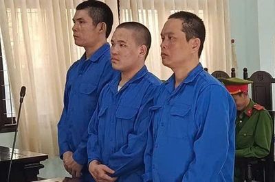 Ba đối tượng phạm tội về ma túy lĩnh 27 năm tù