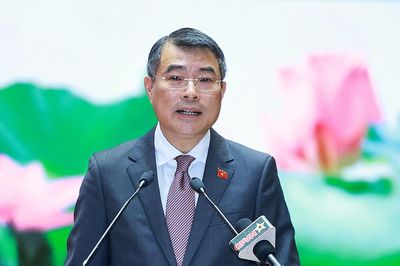 Thủ tướng: Không để đất nước bị bất ngờ chiến lược