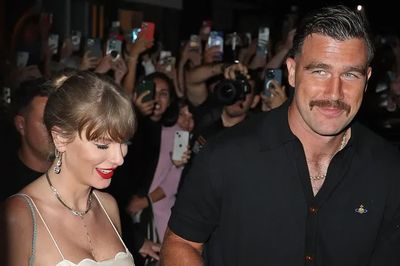 Thực đơn tiệc cưới của Taylor Swift có tôm hùm, khoai tây chiên?