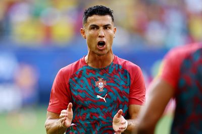 'Tuổi tác chỉ là con số với Ronaldo'
