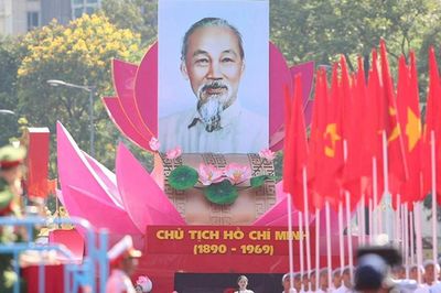 Sáng 2/7, kỷ niệm trọng thể 50 năm Ngày Thành phố Sài Gòn-Gia Định mang tên Chủ tịch Hồ Chí Minh