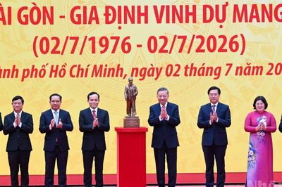 [Ảnh] Tổng Bí thư, Chủ tịch nước Tô Lâm dự Lễ kỷ niệm 50 năm Thành phố mang tên Bác