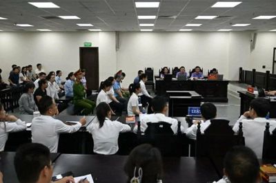 Hoãn xét xử vụ thực phẩm chức năng giả