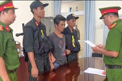 Vĩnh Long khởi tố bắt tạm giam đối tượng chống người thi hành công vụ và gây rối trật tự công cộng