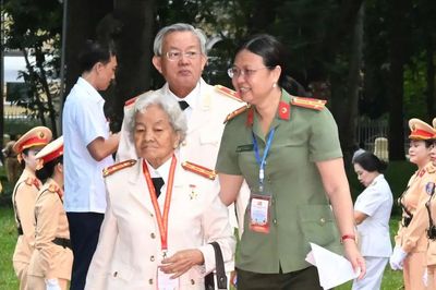 Hạnh phúc đón chào kỷ niệm 50 năm Thành phố mang tên Bác