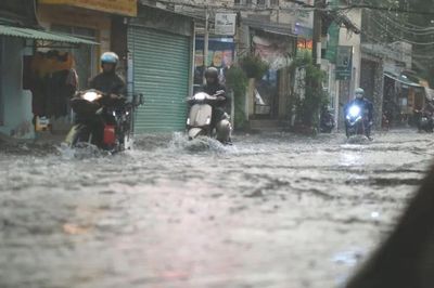 TPHCM chủ động ứng phó áp thấp nhiệt đới có khả năng thành bão
