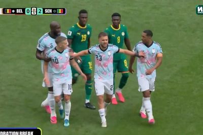 Cầu thủ Bỉ suýt ẩu đả giữa trận thắng nghẹt thở Senegal
