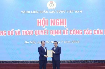 PGS.TS Lê Mạnh Hùng được bổ nhiệm Hiệu trưởng Trường ĐH Công đoàn