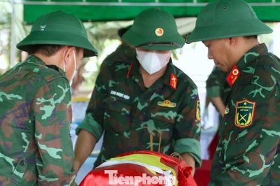Hơn 1.300 phần mộ liệt sĩ ở Nghệ An được lấy mẫu ADN