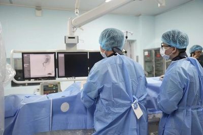Nam bệnh nhân đột quỵ hiếm gặp sau chấn thương vùng cổ khi chơi thể thao