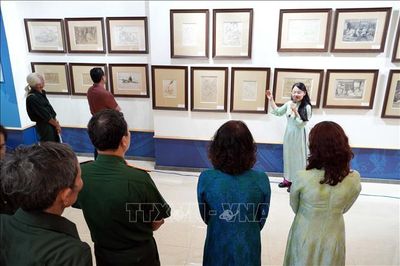 'Miền Ký ức' tái hiện tuyến lửa Vĩnh Linh qua nét ký họa