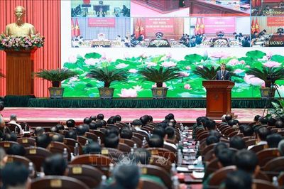 Thủ tướng Lê Minh Hưng: Quân đội phải nhìn xa hơn, tham mưu chiến lược sâu hơn