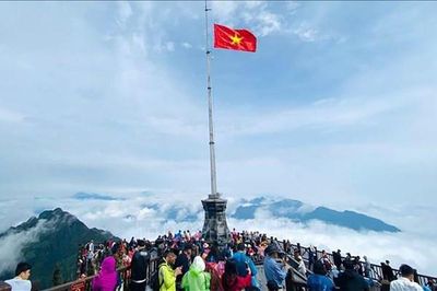 Lào Cai thu 25.370 tỷ đồng từ du lịch, hướng tới khách chi tiêu cao