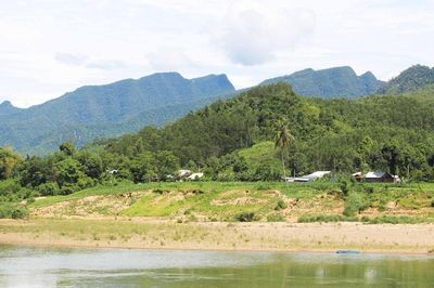 Khúc trăn trở bên kia sông Bung