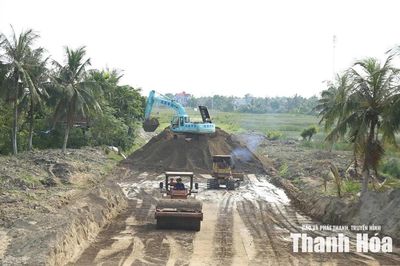 Khơi thông 'điểm nghẽn' từ cấp xã