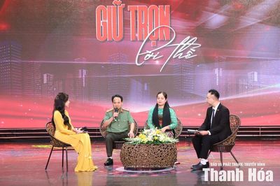 Xúc động Chương trình giao lưu '80 năm giữ trọn lời thề'