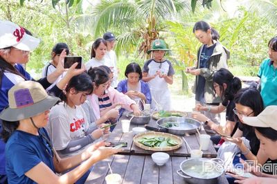 Du lịch hè Đồng Tháp: Trải nghiệm xanh,'gieo mầm' tình yêu thiên nhiên