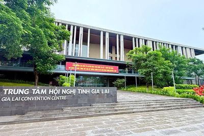 Triển lãm mỹ thuật khu vực V lần thứ 30 diễn ra từ ngày 5 đến 15-8 tại Gia Lai