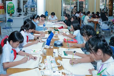Hơn 160 thiếu nhi tham gia cuộc thi vẽ tranh 'Chạm sắc đại dương'