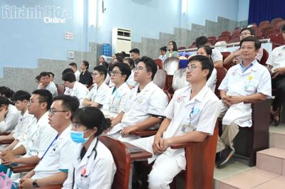 Hội thảo khoa học về kỹ thuật lọc máu ngoài cơ thể bệnh nhân